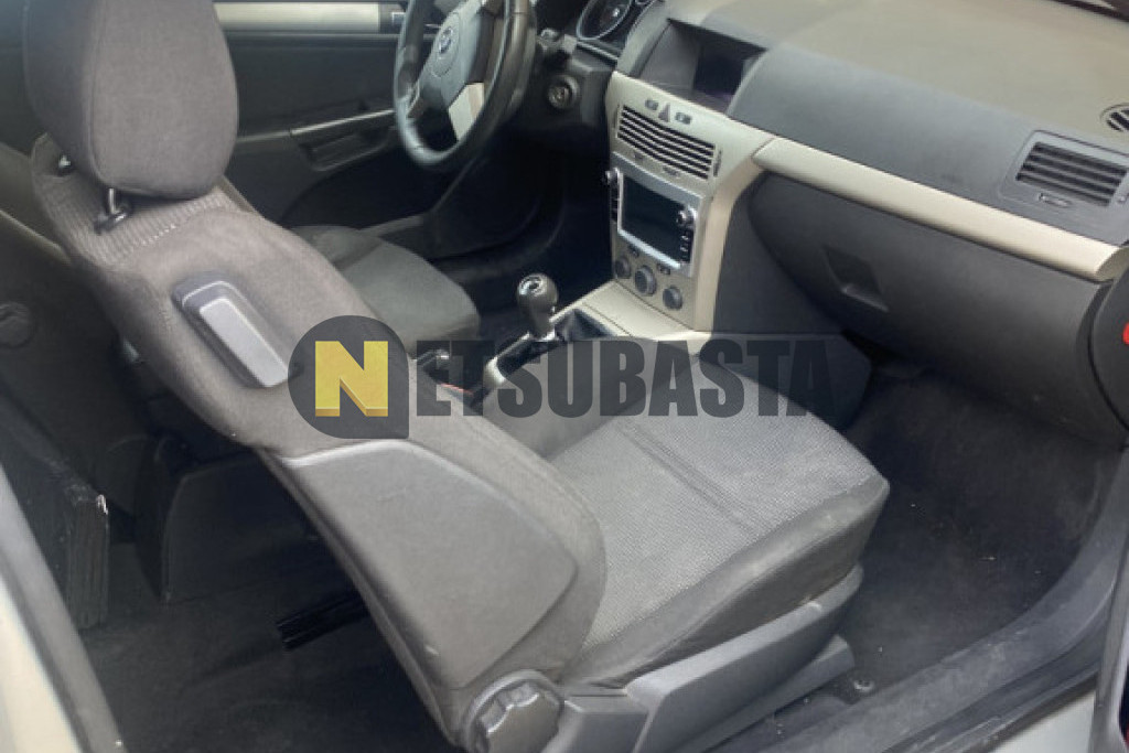 Opel Astra GTC 1.9 CDTi 2005