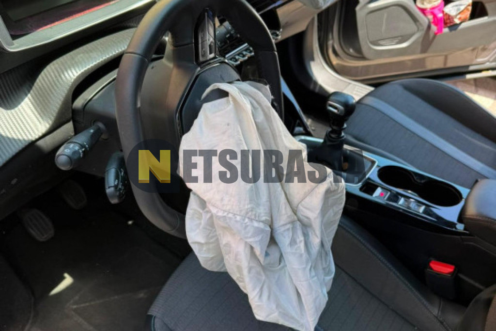 Peugeot 2008 1.2 PureTech 2023