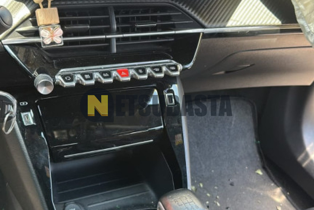 Peugeot 2008 1.2 PureTech 2023
