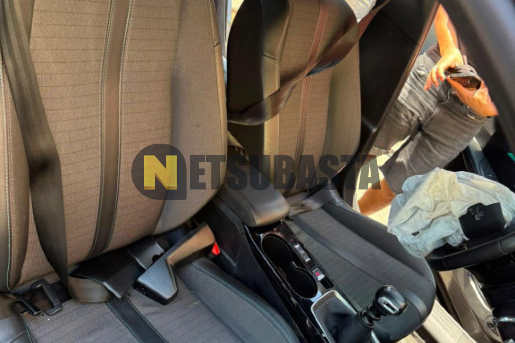 Peugeot 2008 1.2 PureTech 2023