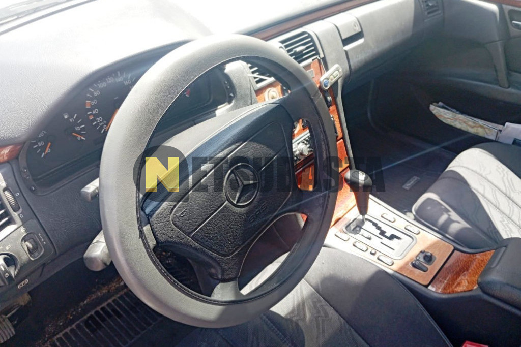 Mercedes-Benz E 240 Aut. 1998