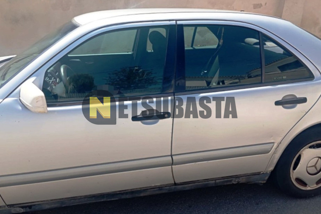 Mercedes-Benz E 240 Aut. 1998