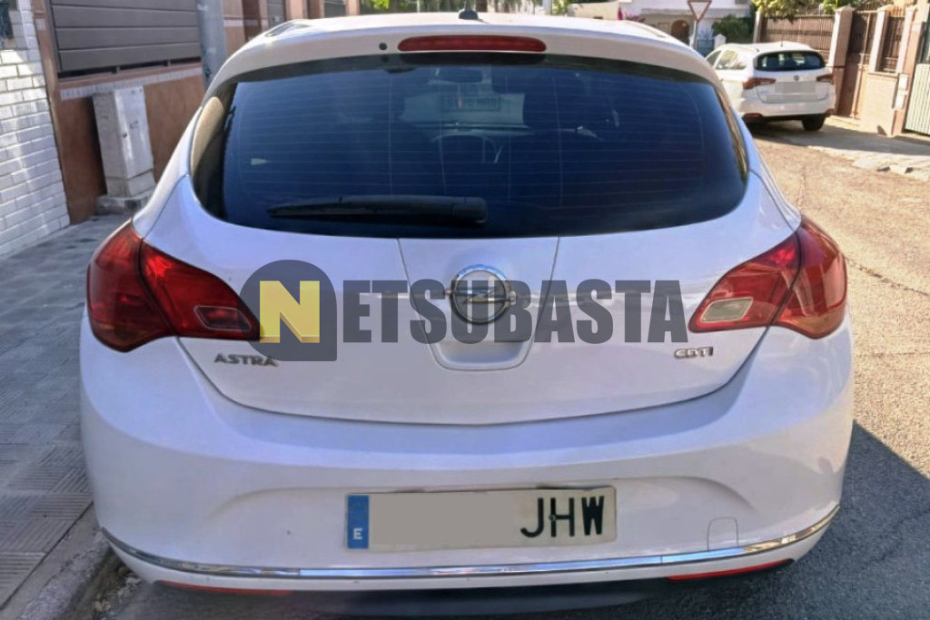 Opel Astra 1.6 CDTi 2015