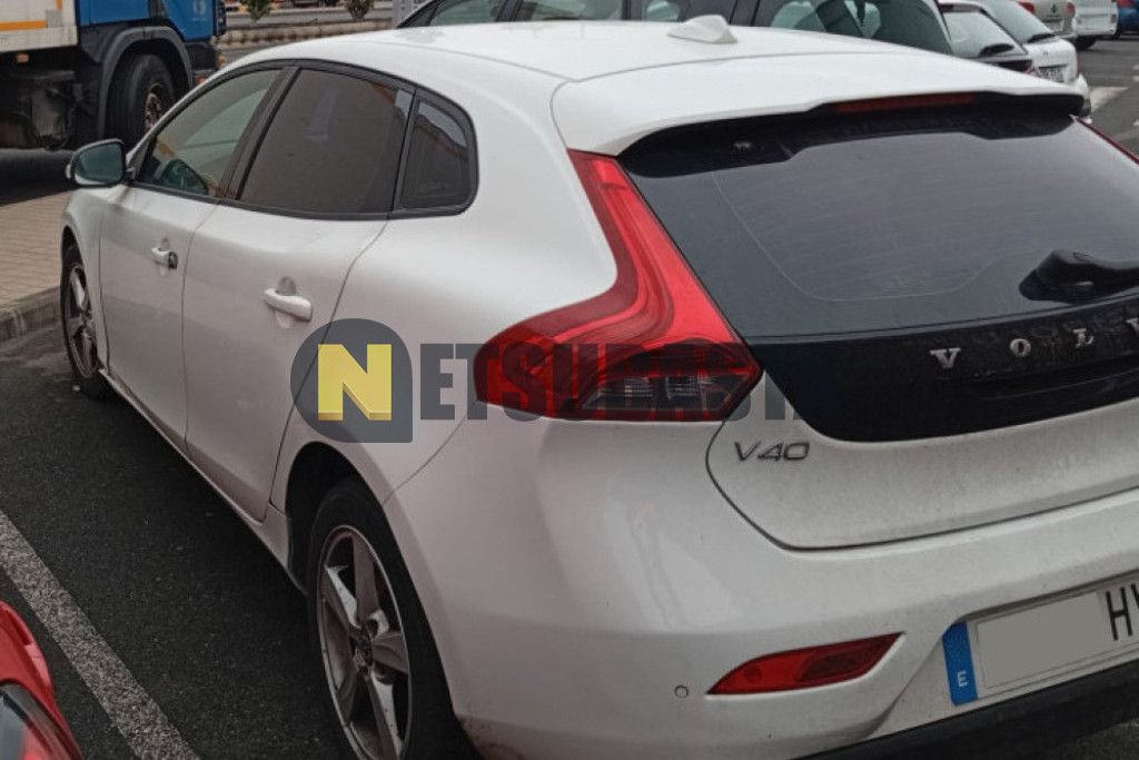 Volvo V40 D2 2014