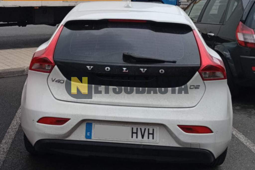 Volvo V40 D2 2014