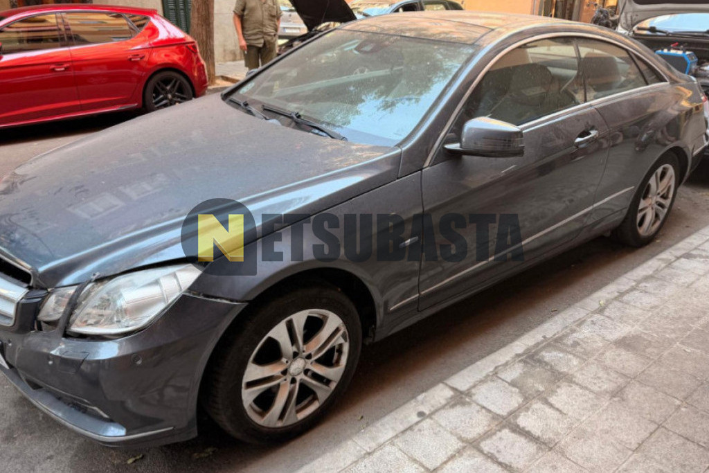 Mercedes-Benz E 350 CDI BlueEFFICIENCY Coupé 2010