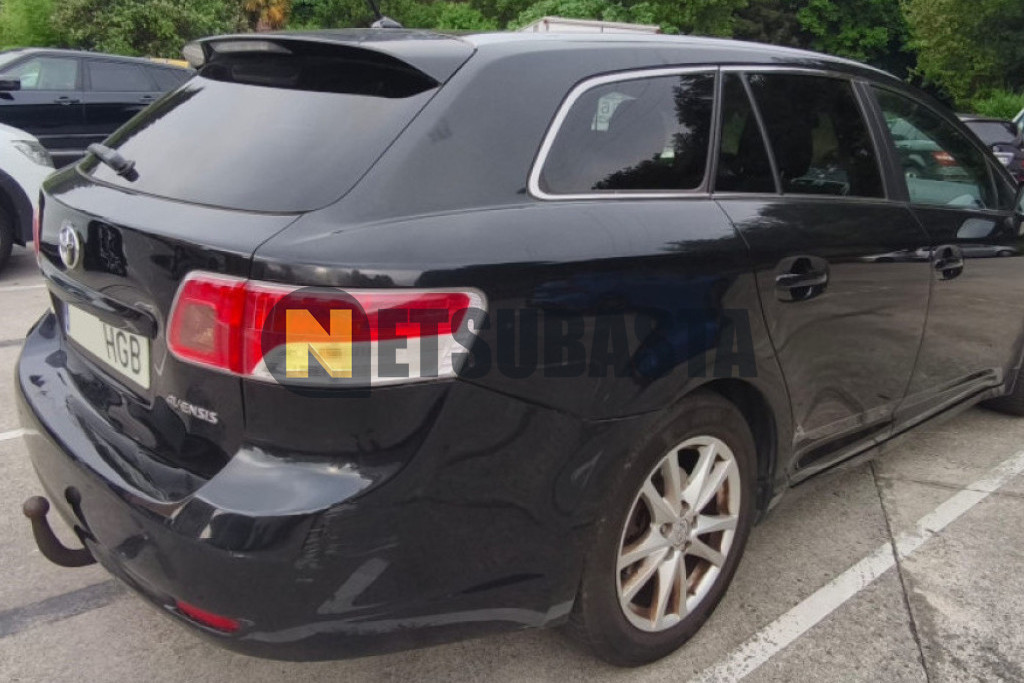 Toyota Avensis Cross Sport 2.2 D-4D 2011