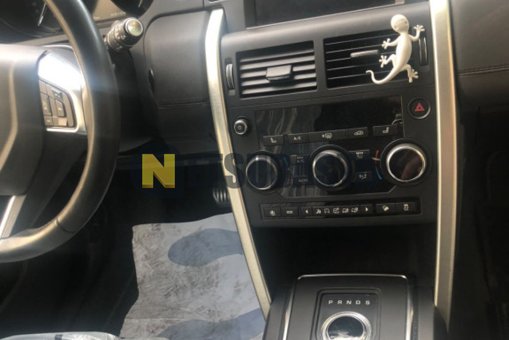 Land-Rover Discovery Sport 2.0 D MHEV AWD Auto 2019
