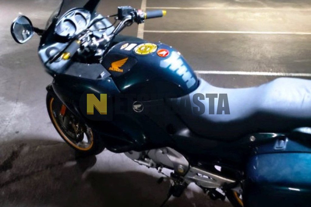 Honda NT 650 V DEAUVILLE 2001