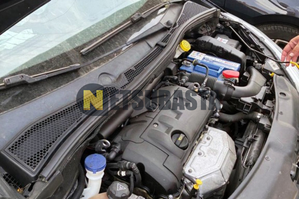 Peugeot 208 1.6 VTi 2015