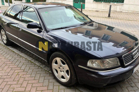Audi A8 2.8 quattro tiptronic 5 vel. 2001