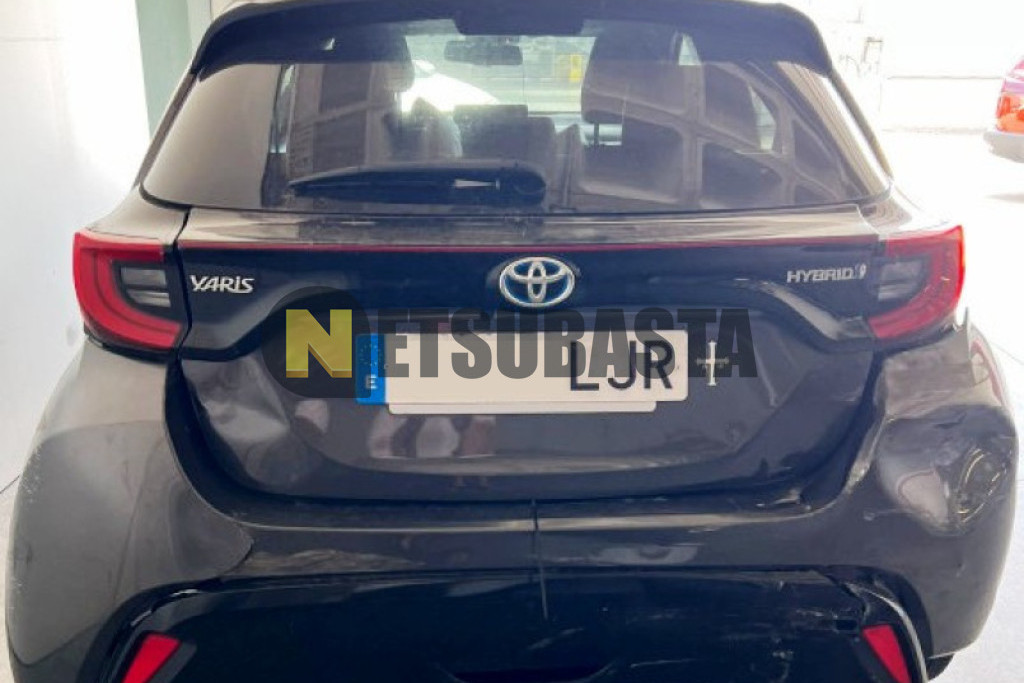 Toyota Yaris 100H 2020