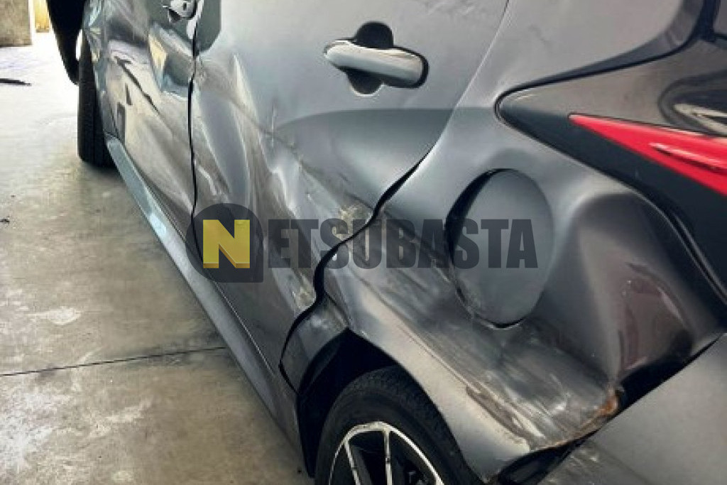 Toyota Yaris 100H 2020