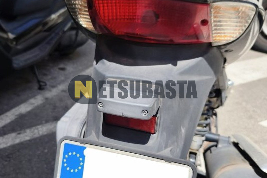 Suzuki Sixteen 125 2012