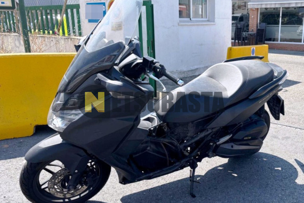 Honda Forza 125 2016