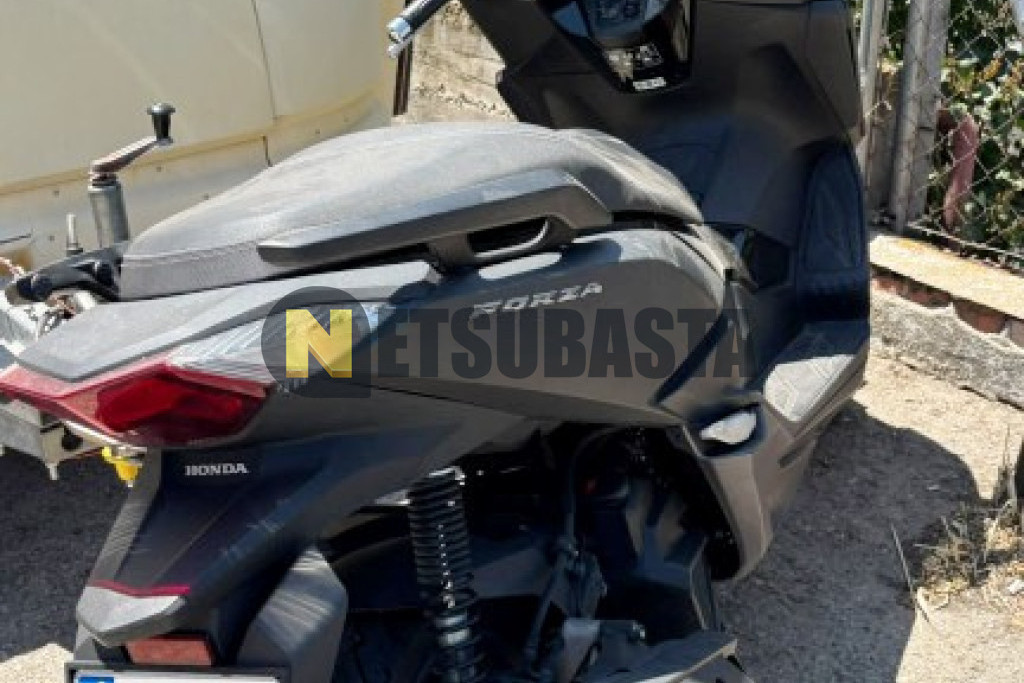 Honda Forza 125 2016