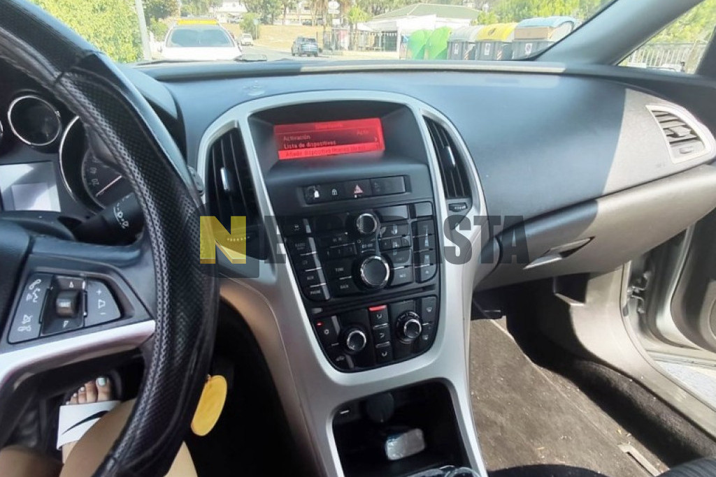 Opel Astra 1.7 CDTi 2011