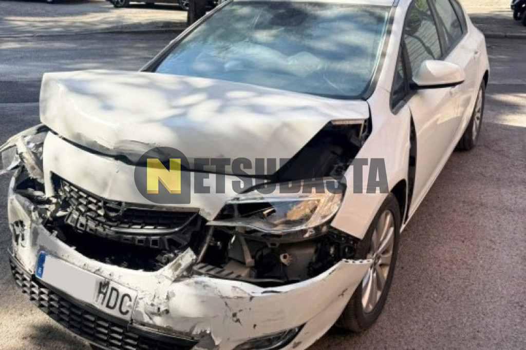 Opel Astra 1.7 CDTi 2011