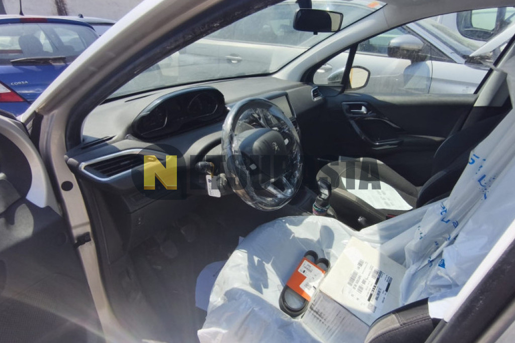 Peugeot 208 1.2 PureTech 2015