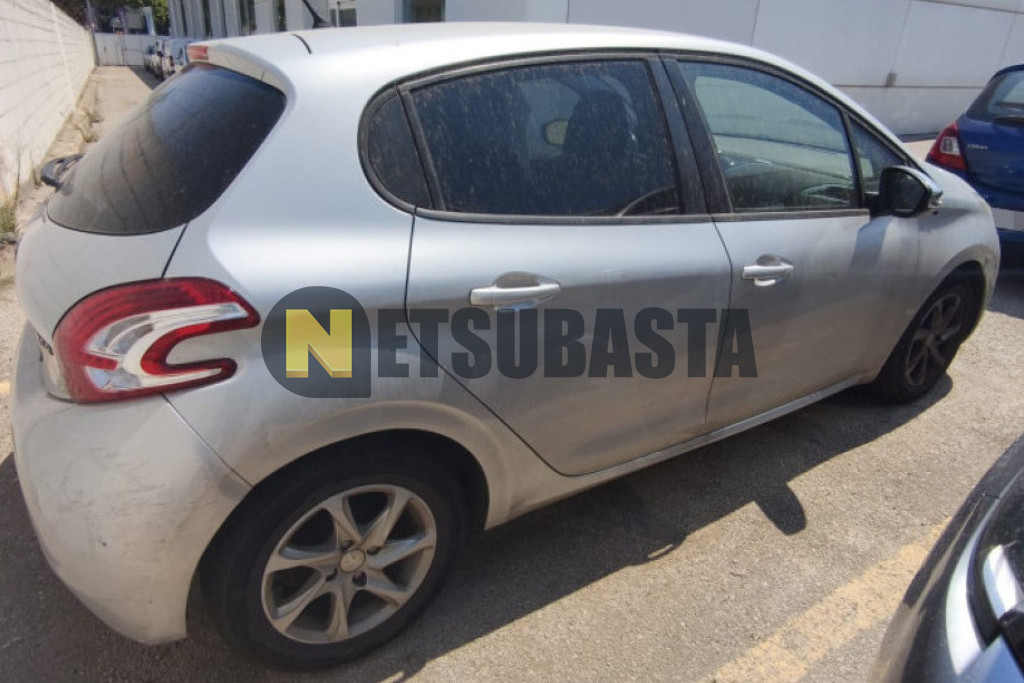 Peugeot 208 1.2 PureTech 2015