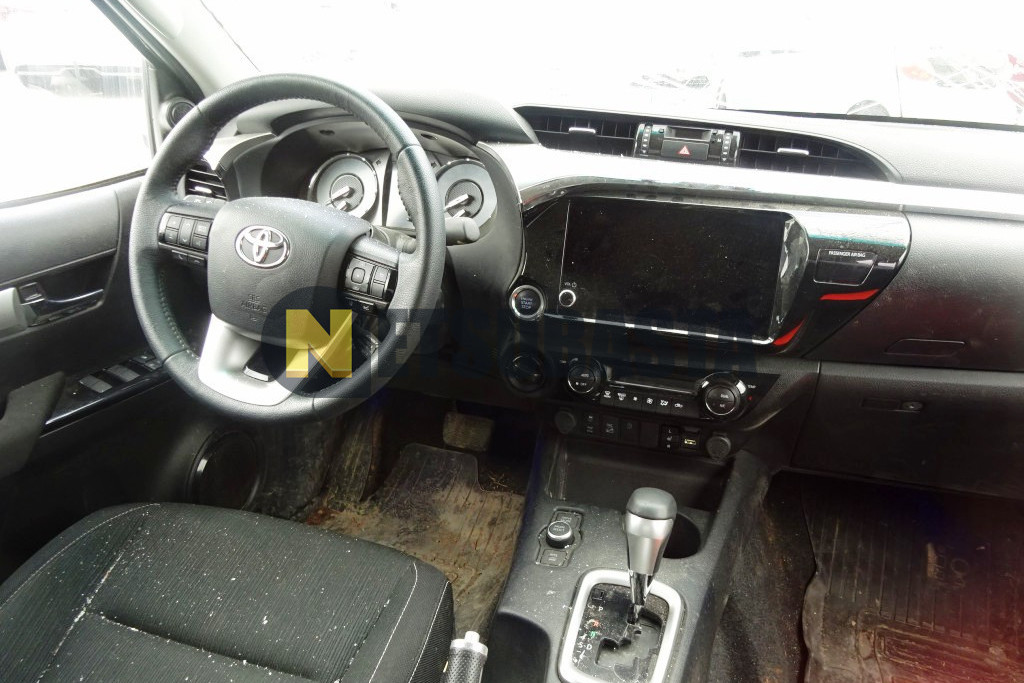 Toyota Hilux Doble Cabina VXL 2.8D AT 2025