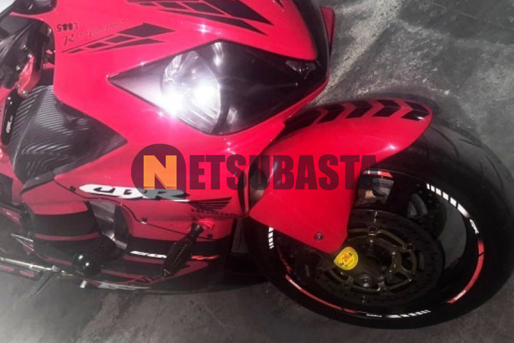 Honda CBR 600 F 2001