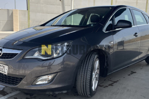 Opel Astra 1.4 Turbo 2010
