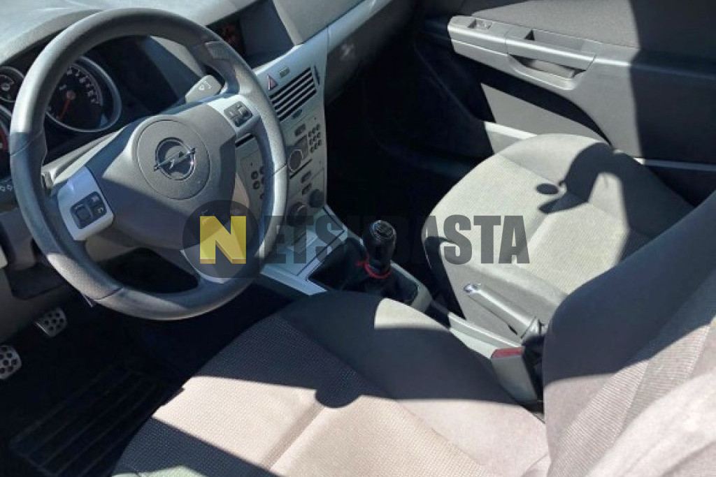 Opel Astra GTC 1.9 CDTi 2007