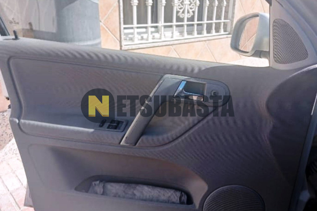 Volkswagen Polo 1.0 TSI 2000