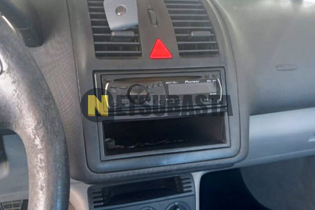 Volkswagen Polo 1.0 TSI 2000