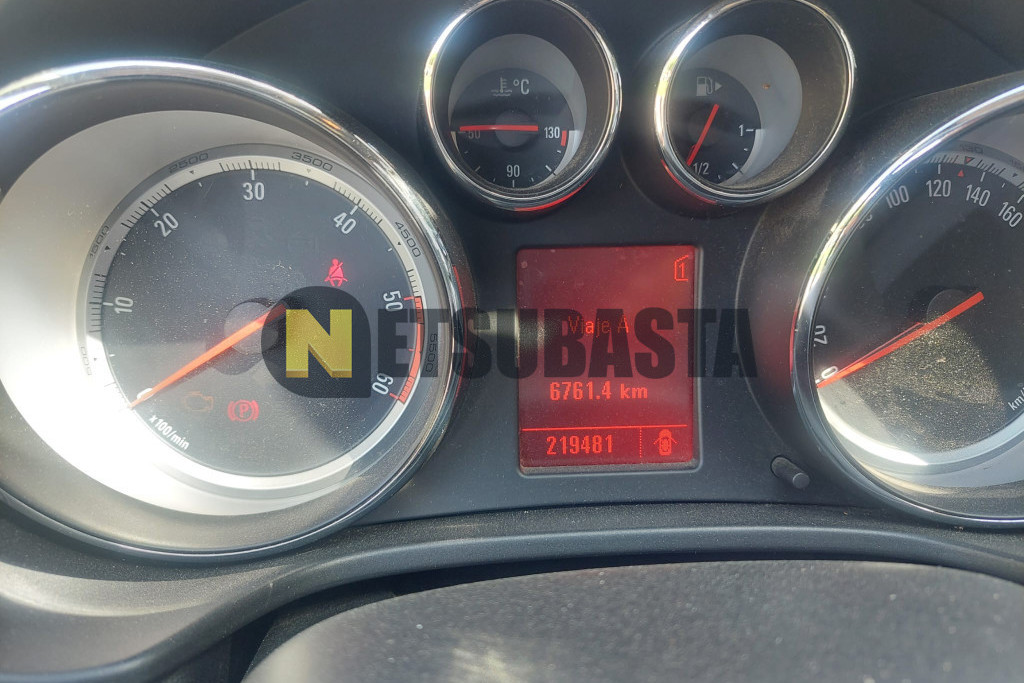 Opel Insignia Sports Tourer 2.0 CDTI 2010