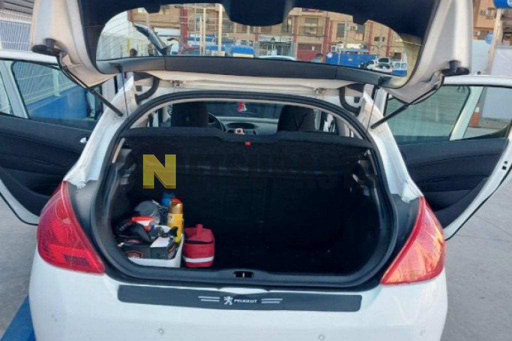 Peugeot 308 1.6 HDi 2013