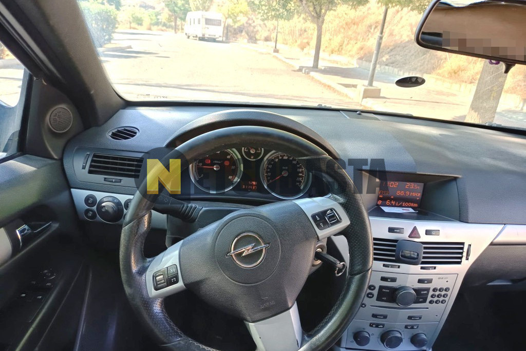 Opel Astra GTC 1.7 CDTi 2007