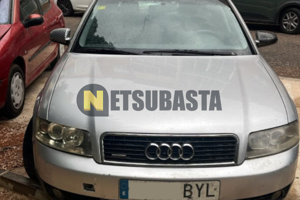 Audi A4 2.5 TDI quattro 6 vel. 2002