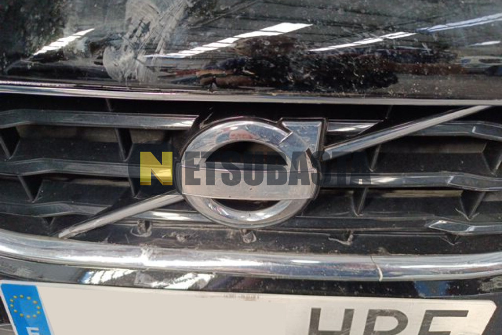 Volvo V40 D2 2013