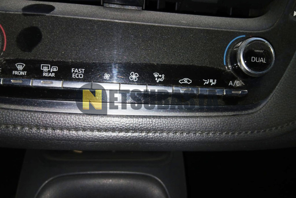 Toyota Corolla Sedán 125H 2019