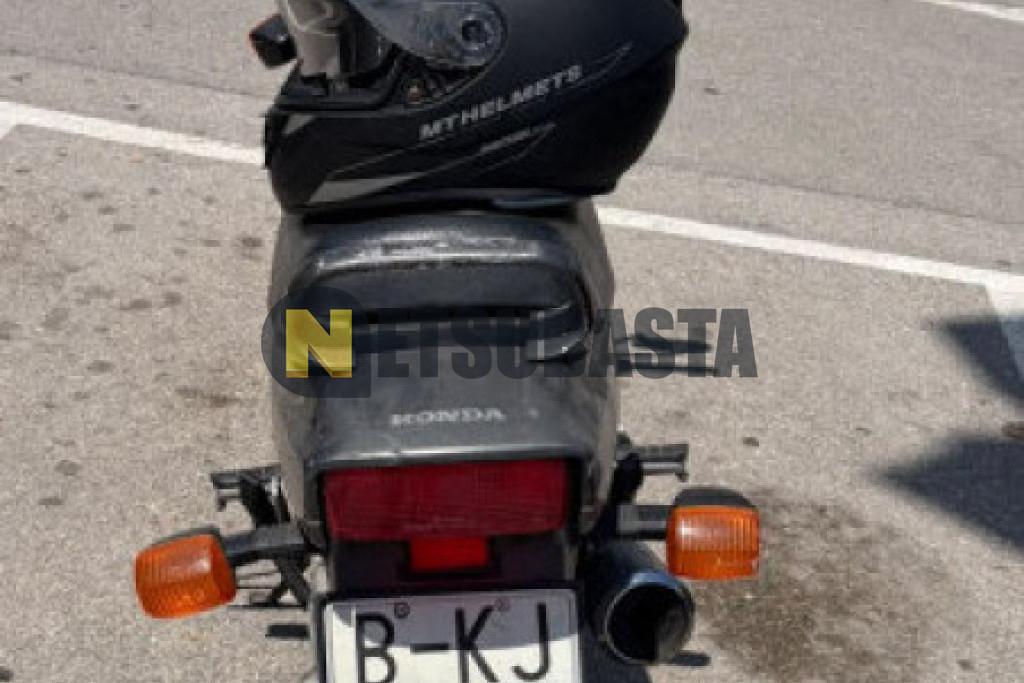 Honda NTV 650 REVERE 1989