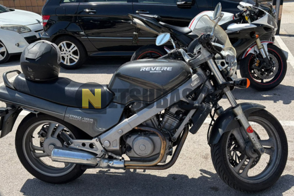 Honda NTV 650 REVERE 1989