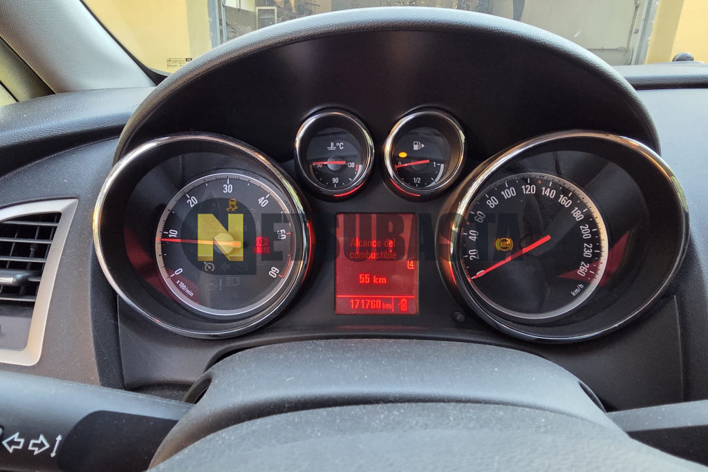 Opel Astra 1.7 CDTi 2012