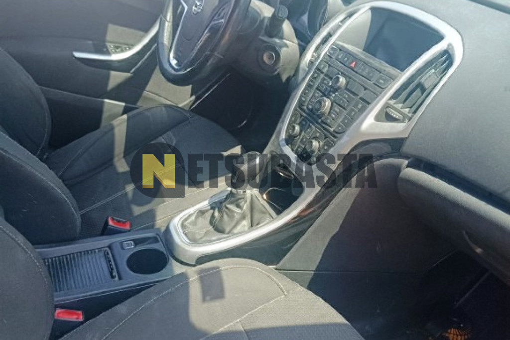 Opel Astra 1.7 CDTi 2011