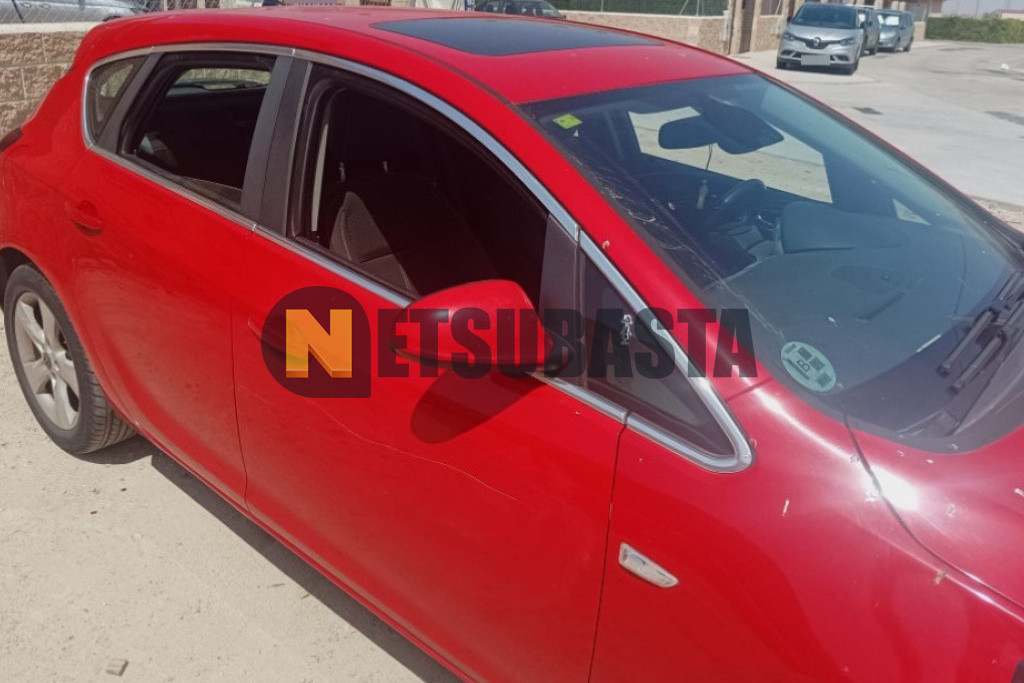 Opel Astra 1.7 CDTi 2011