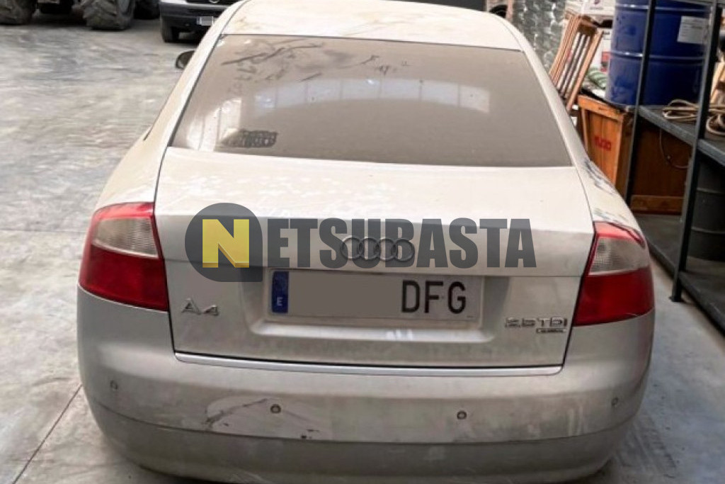 Audi A4 2.5 TDI quattro 2001