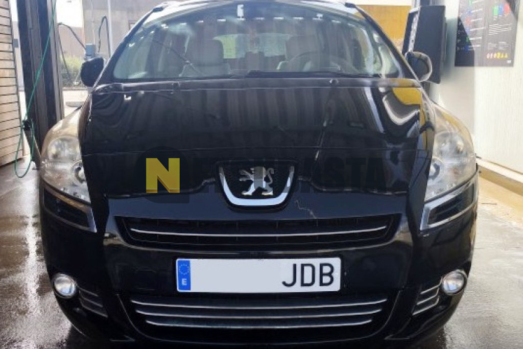 Peugeot 5008 2.0 HDI 2011