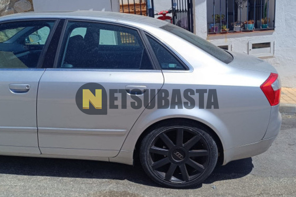 Audi A4 3.0 quattro tiptronic 5 vel. 2004