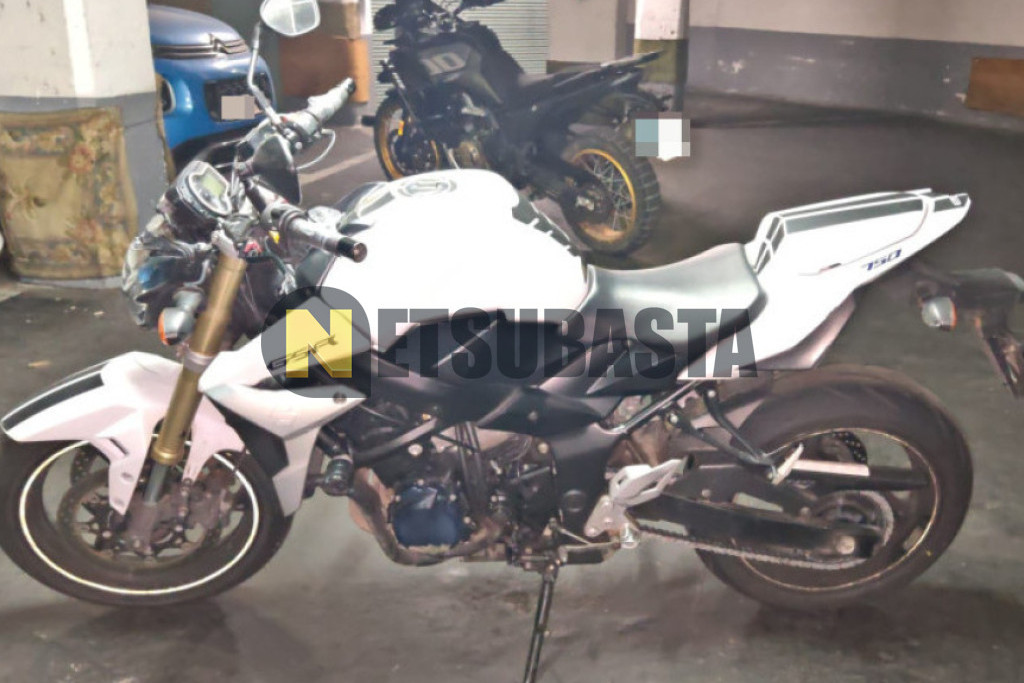 Suzuki GSR 750 2011