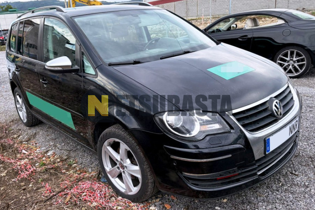 Volkswagen Touran 1.4 TSI DSG 7 vel. 2009