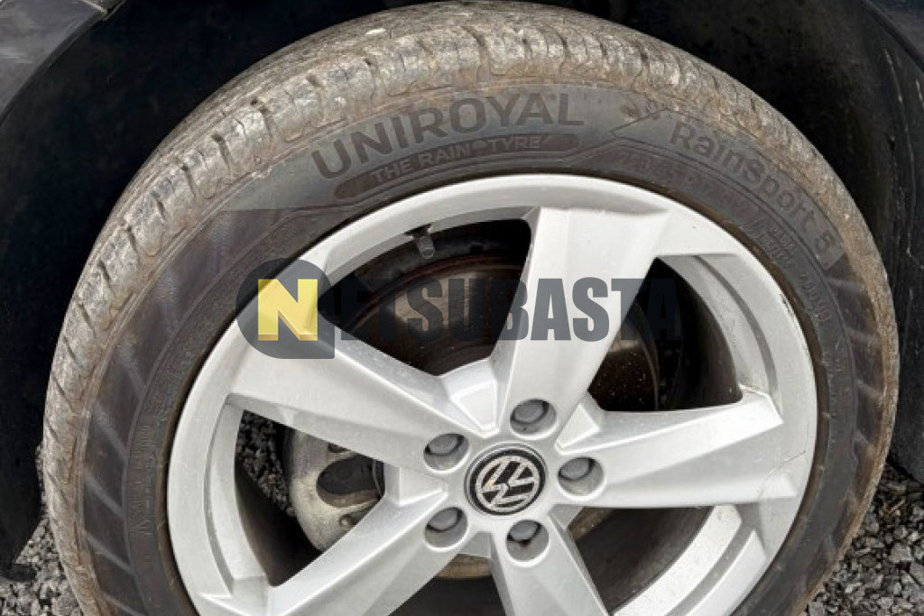 Volkswagen Touran 1.4 TSI DSG 7 vel. 2009