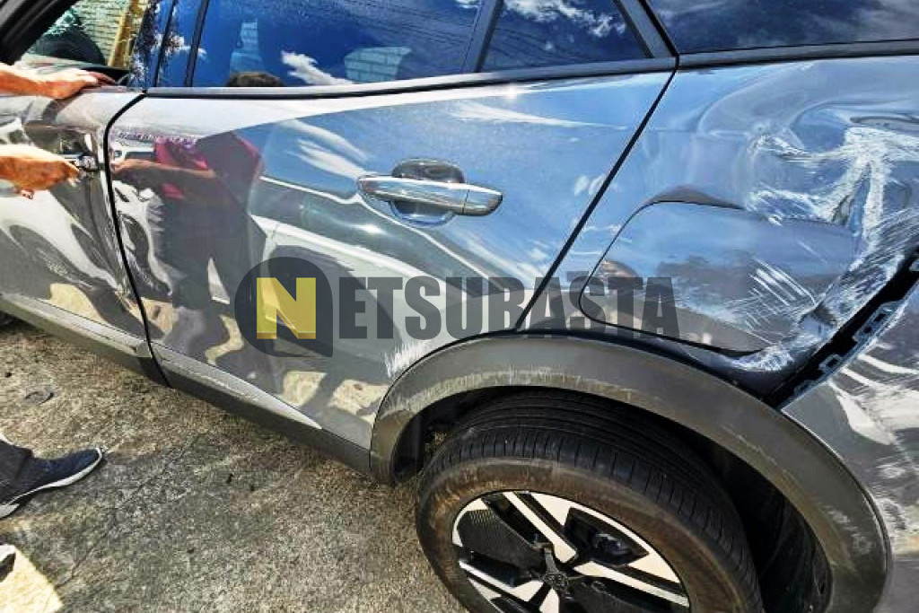 Peugeot 2008 Hybrid 145 e-DCS6 2026