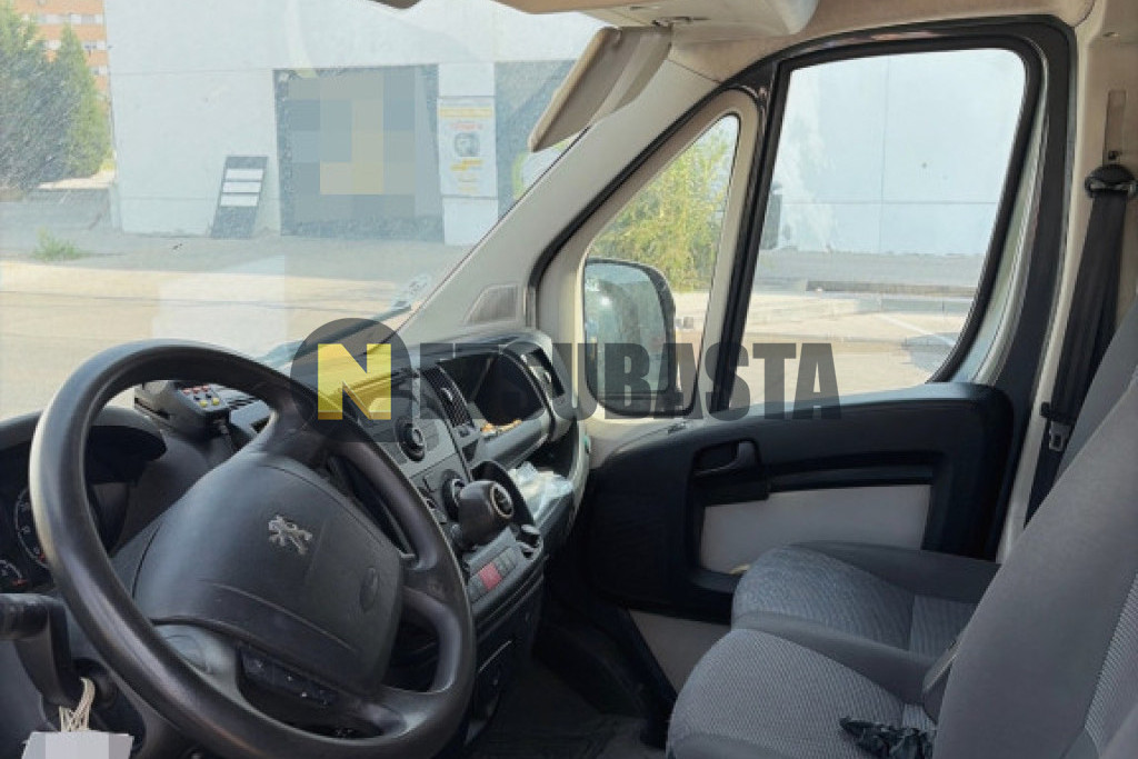 Peugeot Boxer Furgón 2.2 HDi 2013