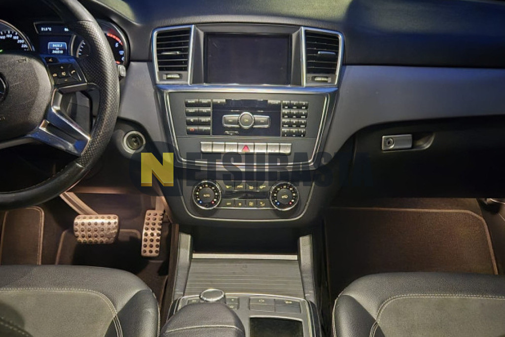 Mercedes-Benz ML 250 BlueTEC 4MATIC 2013